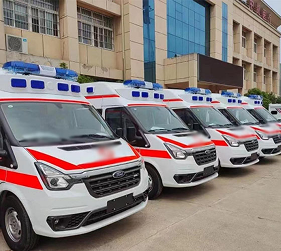 墨脱县服务车队展示